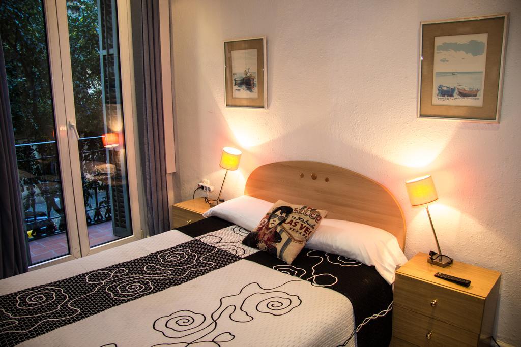 Hostal Aribau Barcelone Extérieur photo