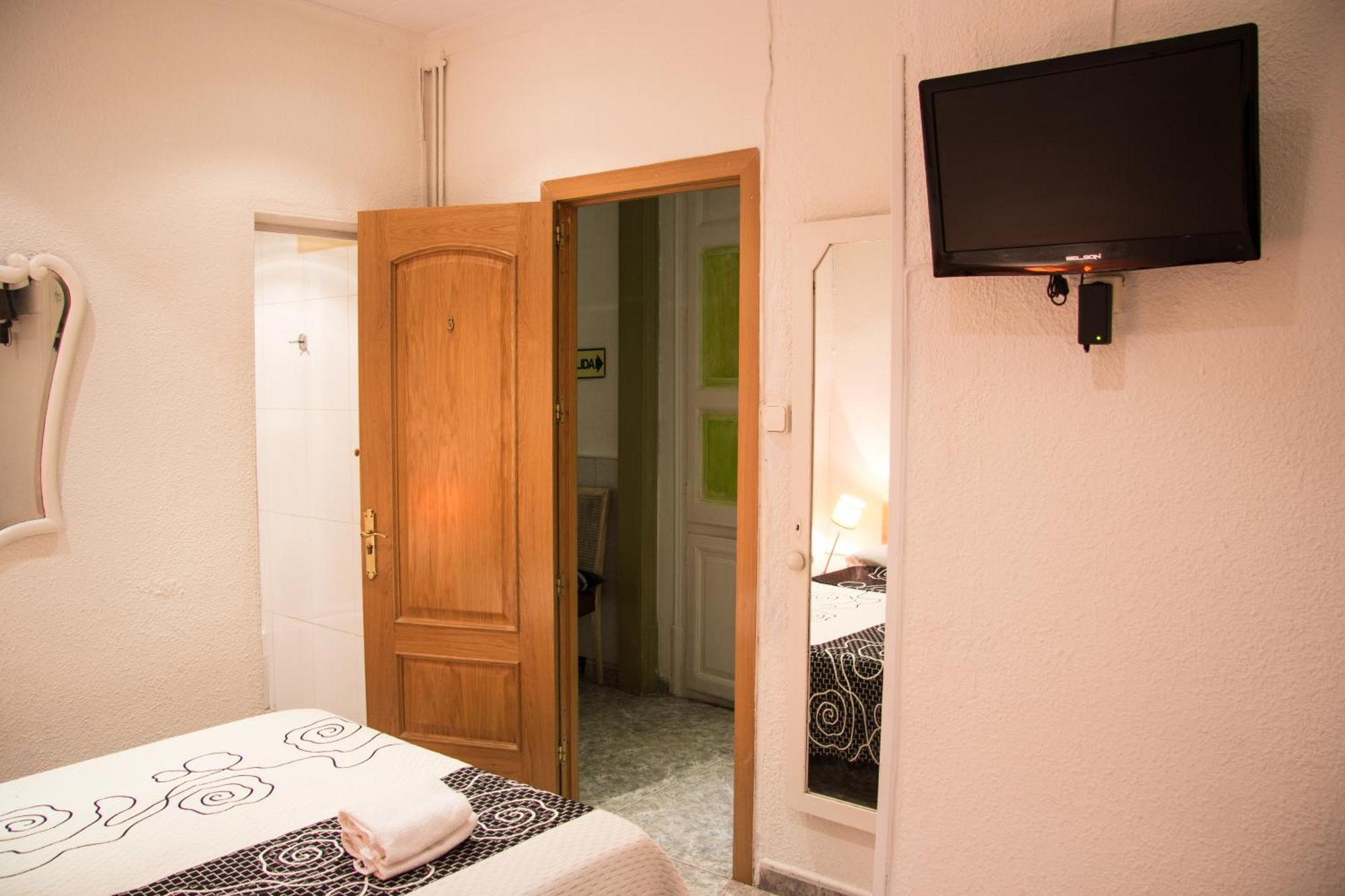 Hostal Aribau Barcelone Extérieur photo