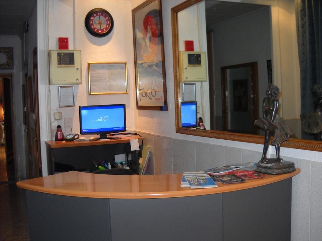Hostal Aribau Barcelone Chambre photo