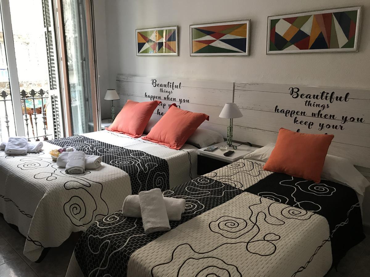 Hostal Aribau Barcelone Extérieur photo