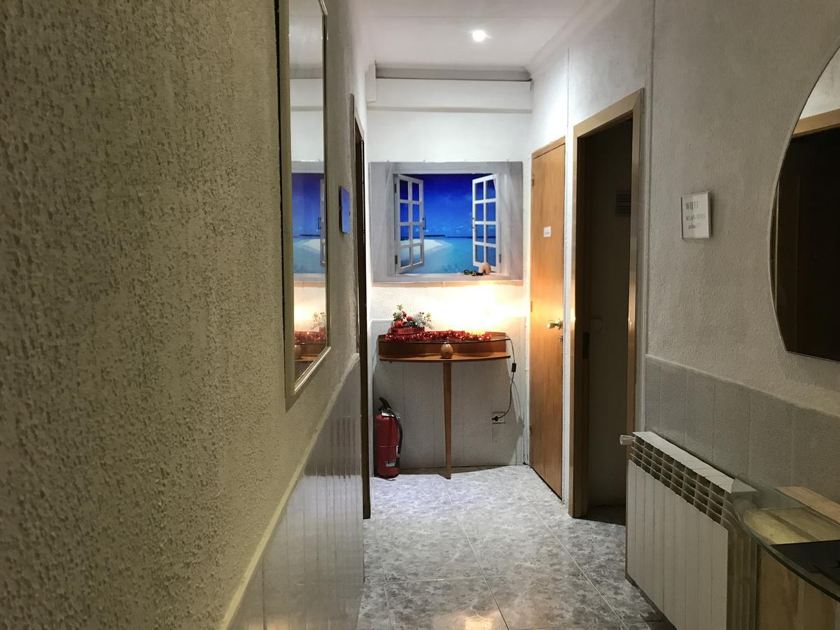 Hostal Aribau Barcelone Extérieur photo