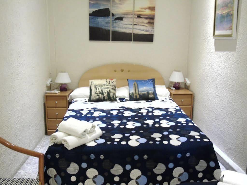 Hostal Aribau Barcelone Extérieur photo