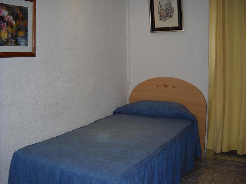 Hostal Aribau Barcelone Extérieur photo