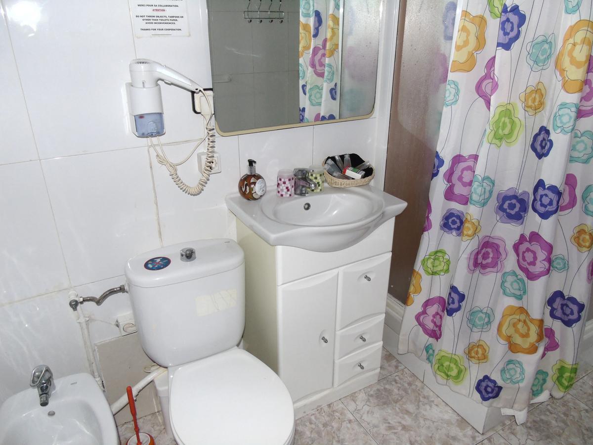 Hostal Aribau Barcelone Extérieur photo